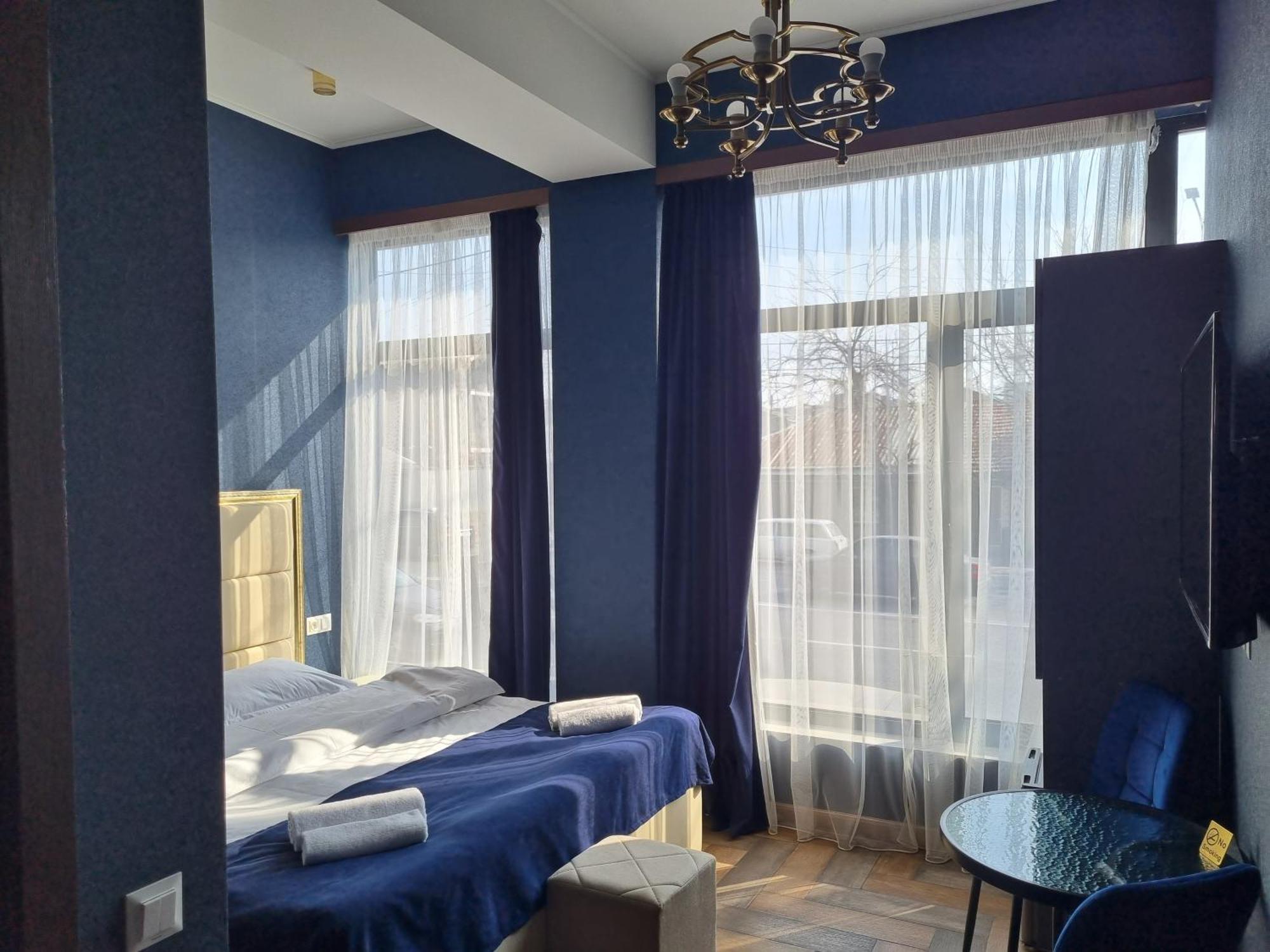Day Inn Hotel 耶烈万 外观 照片